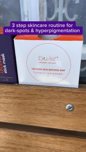 You don’t need a ten step skincare routine to get rid of dark spots and hyperpigmentation 😊Here are our in-even skin warriors that work to restore the natural glow of your skin.Shop this routine : www.bu-ke.co.ke#Bukebeauty
#tumericsoapbarke
#darkspotsskincareke
#hyperpigmentationskincare